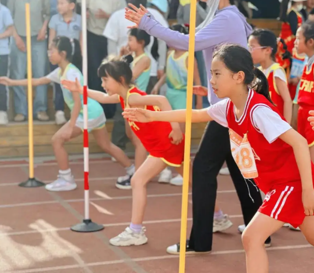 体育教育从被迫参与变为主动挑选从一致要求走向特性适配